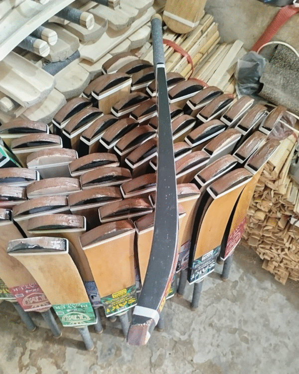 Sri Lankan Wood Tennis Ball Bat (LOW PROFILE) - Image 4